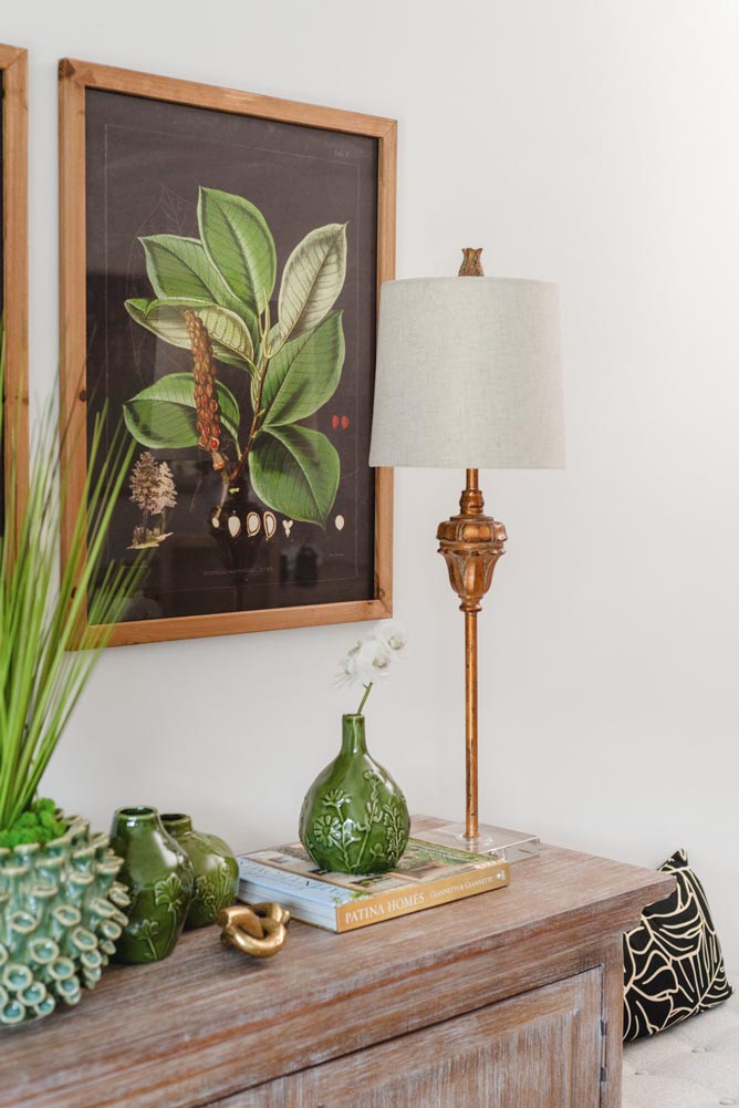 Nimbell-Rd-Cabinet-Decor-and-Artwork-(1)
